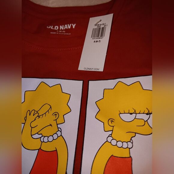 Old Navy Short-Sleeve Licensed Graphic Lisa Simpson T-Shirt NWT - Picture 4 of 6